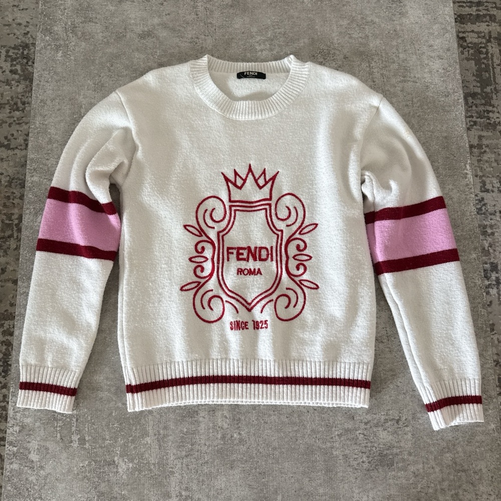 Fendi Women's White and Red Crest Sweater